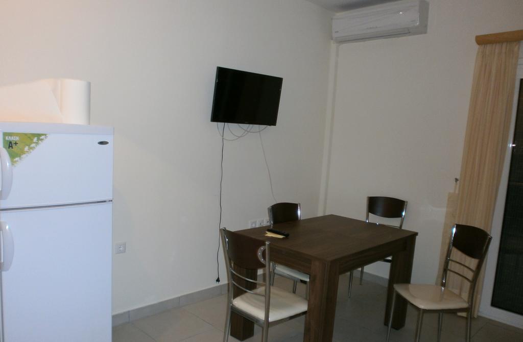 Artemis - Marina Apartments Evia Phòng bức ảnh
