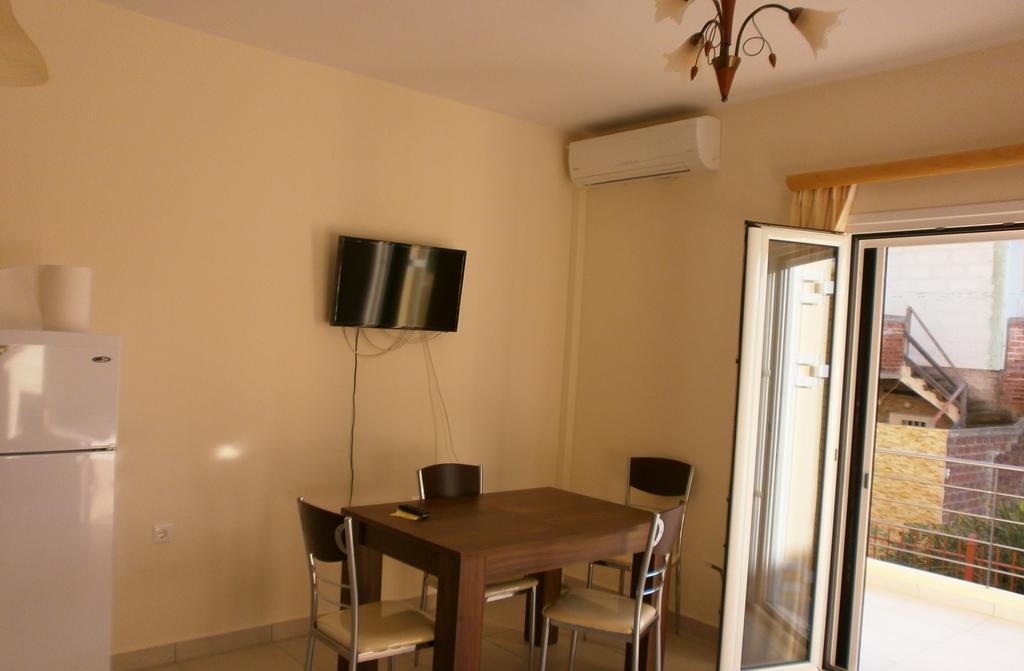 Artemis - Marina Apartments Evia Phòng bức ảnh
