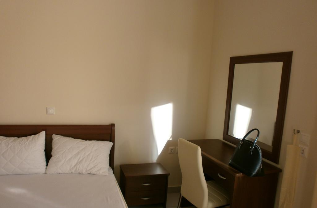 Artemis - Marina Apartments Evia Phòng bức ảnh